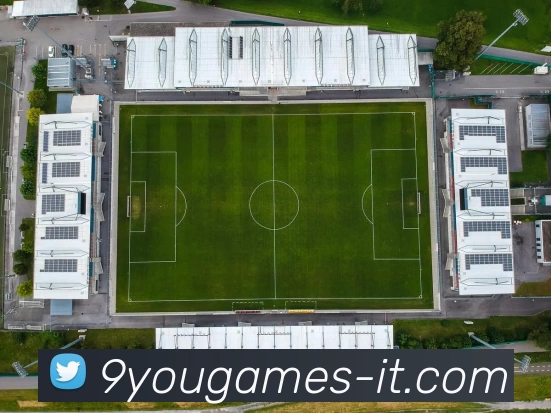 利物浦迎战曼联激战一触即发 双方争夺英超榜首宝座引爆球迷热议